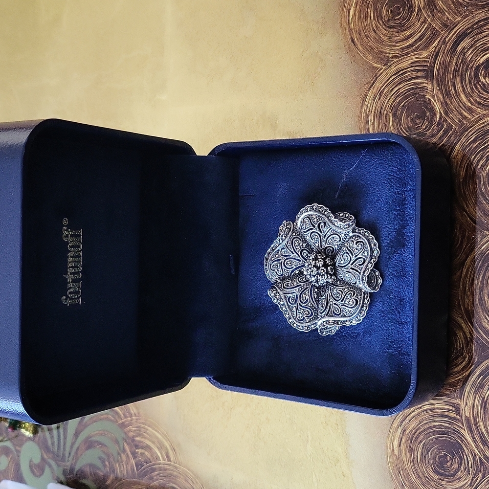 Fortunoff Marcasite pin